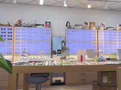 -天空之镜眼镜店蔡司依视路配镜授权零售店(望京颐堤港店)