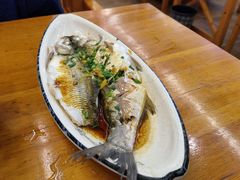 清蒸白水鱼-外婆的味道私房餐厅·外婆喊你回家吃饭