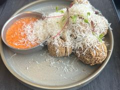 -Ameigo梅果·云贵川bistro(长宁来福士店)