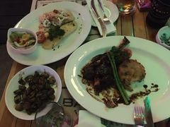 -Bamboo Bar & Grill Restaurant