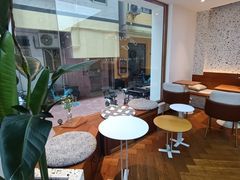 -Line 咖啡(石厦花园店)