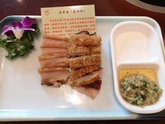 烧中猪-国家五钻酒家·西樵旺阁渔村(西樵店)