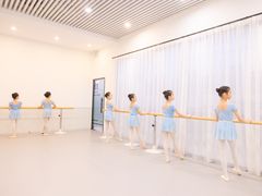 -星光舞蹈艺术中心