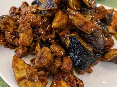 焦糖茄子牛肉粒-桃子餐厅·天津菜(红星路直营店)
