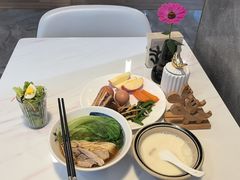 -苏州工业园区奥特莱斯亚朵酒店