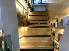 -新华书店(顺峰山公园店)