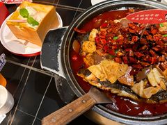 -辣尚瘾·烤鱼·新川菜(交大直营店)