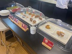 -杭州中沃沃尔沃4S店(滨江区店)