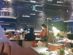 大堂-西塔老太太泥炉烤肉(温州首店万象城黑金店)