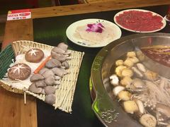 -大龙辣火锅·龙虾·烧烤(湖滨新天地店)
