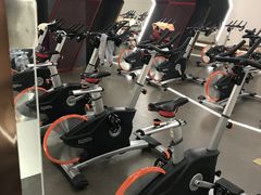 -英派斯健身旗舰店(海信国际中心馆)