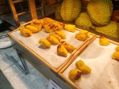 -川骄海鲜自助(王府井奥莱UP TOWN店原世界之花店)