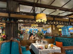 -领鲜活海鲜榴莲自助火锅(东门店)