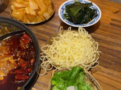 -旧街市鲜货老火锅(大光路店)