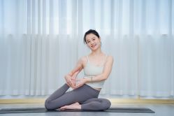 -亚太瑜伽普拉提学院