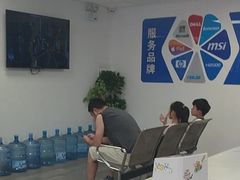 -Apple Store苹果手机电脑售后维修中心(浦东店)