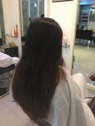 进门的直发造型，已经简单修剪层次-DRG达人馆造型