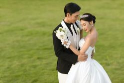 -喜爱高定婚纱摄影