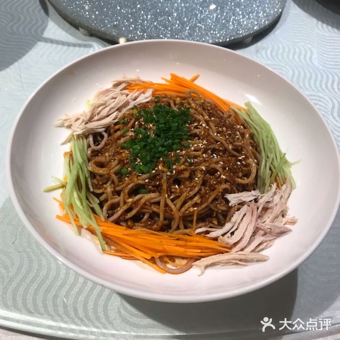 华豫川酒家(双子塔店)鸡丝拌荞面图片