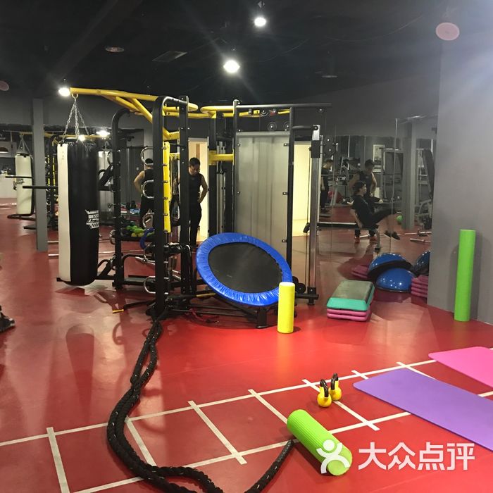 洛克健身工作室