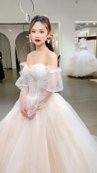 -艾米丽婚纱礼服