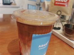 覆盆子拿铁-Joymean coffee.见面咖啡