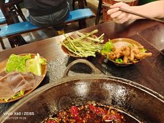 -渝井巷重庆老火锅(沈阳吉祥店)