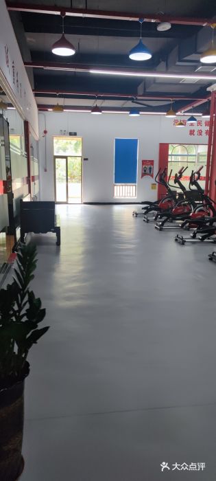巅峰减重高端减肥训练营(惠州店)图片