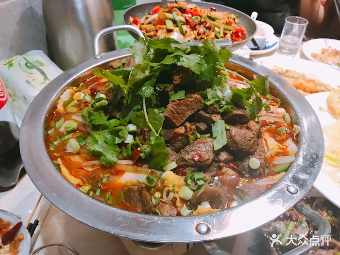 华香楼新派川菜馆(花园路一店)羊肉锅仔图片 - 第1张