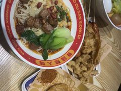-魔都三兄弟酸辣粉·蘸卤炸串(虹桥万科店)