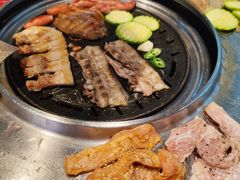 -哈哈碳都·牛肋条无限自助烤肉(台江万达店)