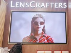 -LensCrafters亮视点(东方新天地店)