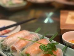 -大头虾越式风味餐厅(光明广场店)