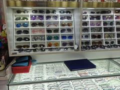 -朱师傅眼镜·蔡司·依视路·尼康(市先进店)