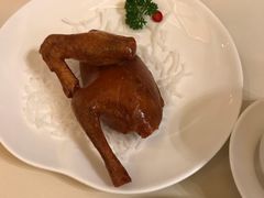 玻璃脆皮乳鸽-利苑酒家(金宝店)