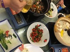 -刘姐啤酒鱼民族演艺餐厅(西街总店)