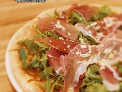 -城市大道红炉披萨烘焙坊