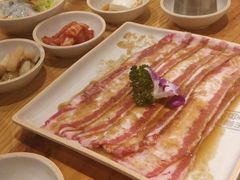 牛五花-喜来稀肉(北外滩白玉兰广场店)