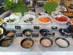 自助调料区-万达文华酒店·48F云端窗景美食汇自助餐厅
