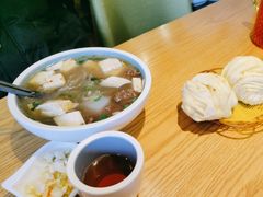 -金莹丸子汤清真(朝外SOHO店)