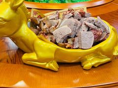 -乔家小院•本地小海鲜•非遗驴肉(万年泉路店)