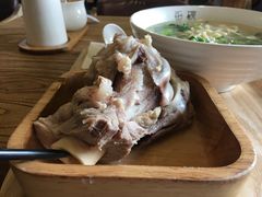 大骨头-每碗面馆(新鸿安大厦店)