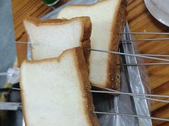 烤面包-老广烧烤(骆驼山康馨园店)