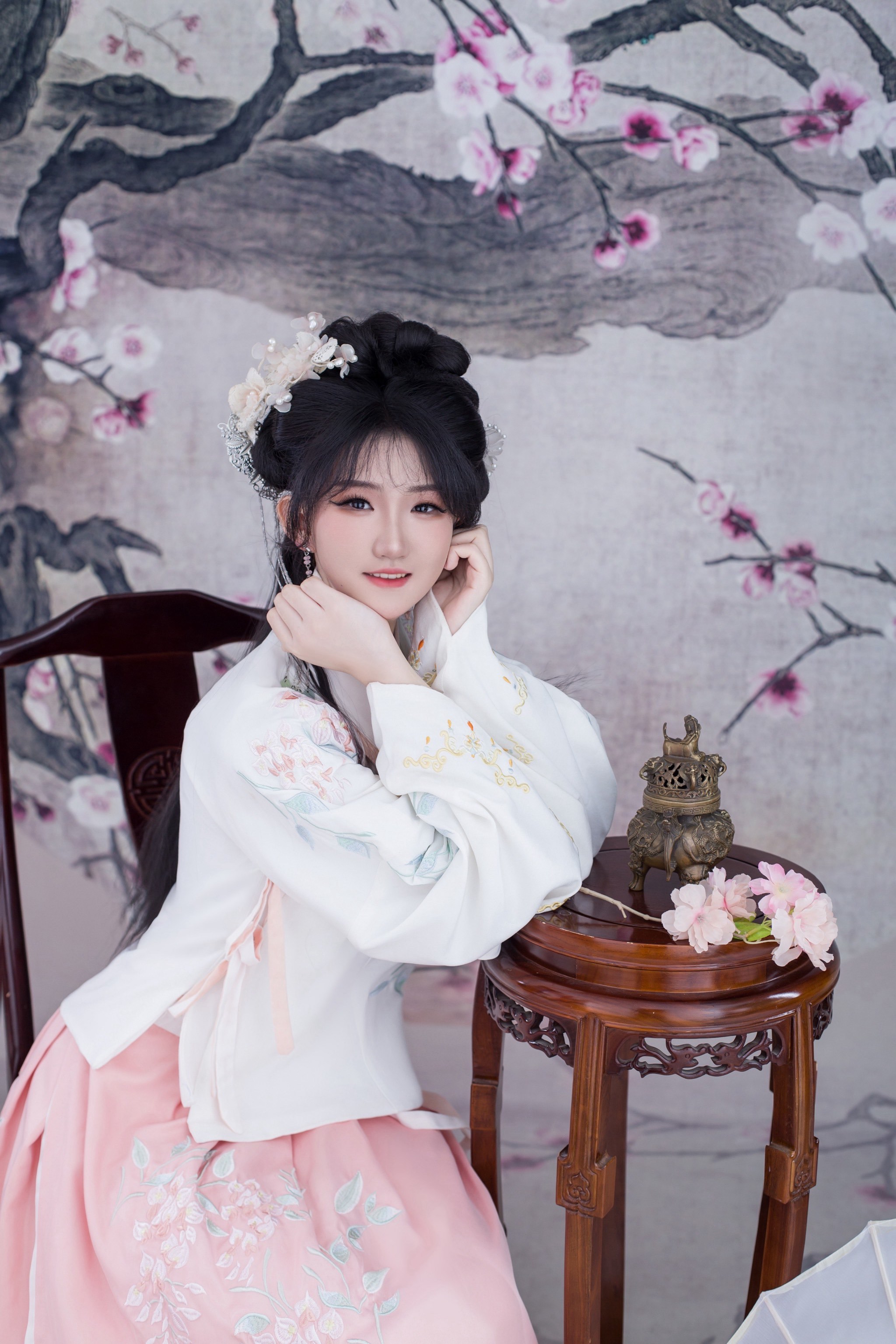 15岁小仙女古装写真,拍的非常满意,好好👍