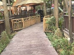 -二荆条·蜀鲜汇城市森林火锅