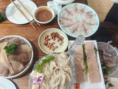 -佬土鹅肠火锅(解放路店)