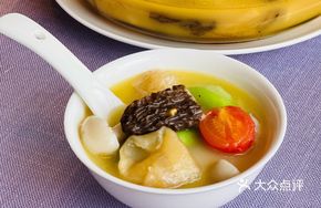 Dried Morel Mushroom and Fish Maw Stew with Spotted Ball