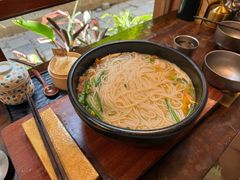 -银米·云南传统过桥米线(双廊黑金冠店)