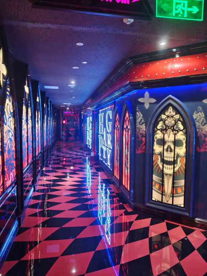 红馆纯k(岭南店)-"一时兴起去的,所以对时间段把握得不好,唱.