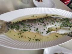 -七的湖·晚芳亭·阳澄湖农家菜·大闸蟹(莲花岛店)